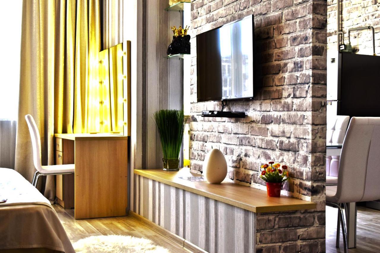 Apartment With Good View In The Center Bishkek Esterno foto